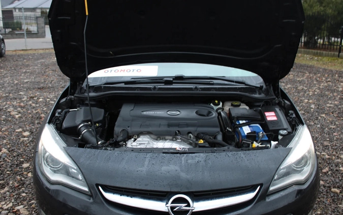 Opel Astra cena 28800 przebieg: 175000, rok produkcji 2013 z Tarnogród małe 562
